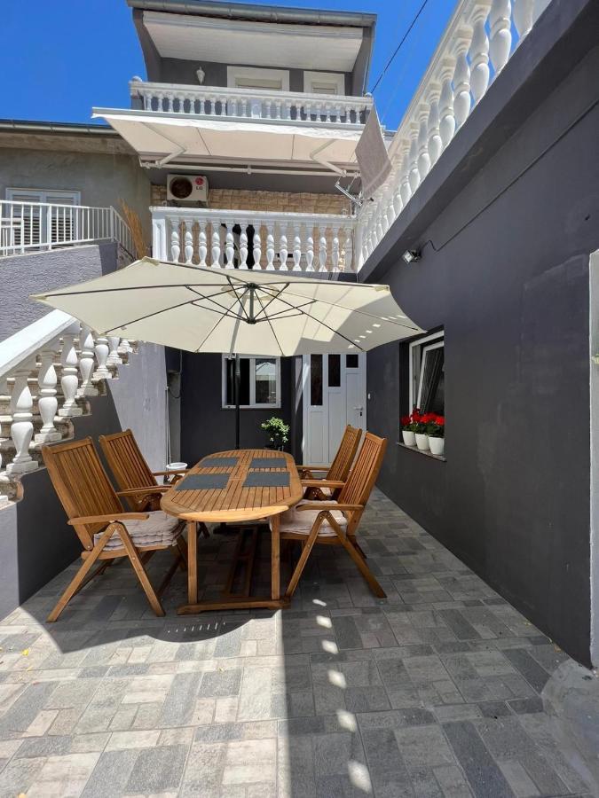Apartman Robi Apartment ซาดาร์ ภายนอก รูปภาพ